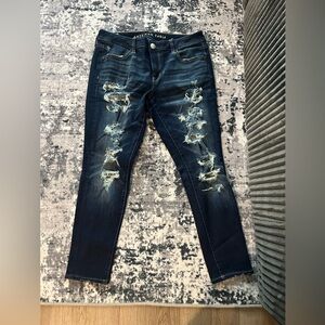 American Eagle Outfitters Distressed Blue Jeans